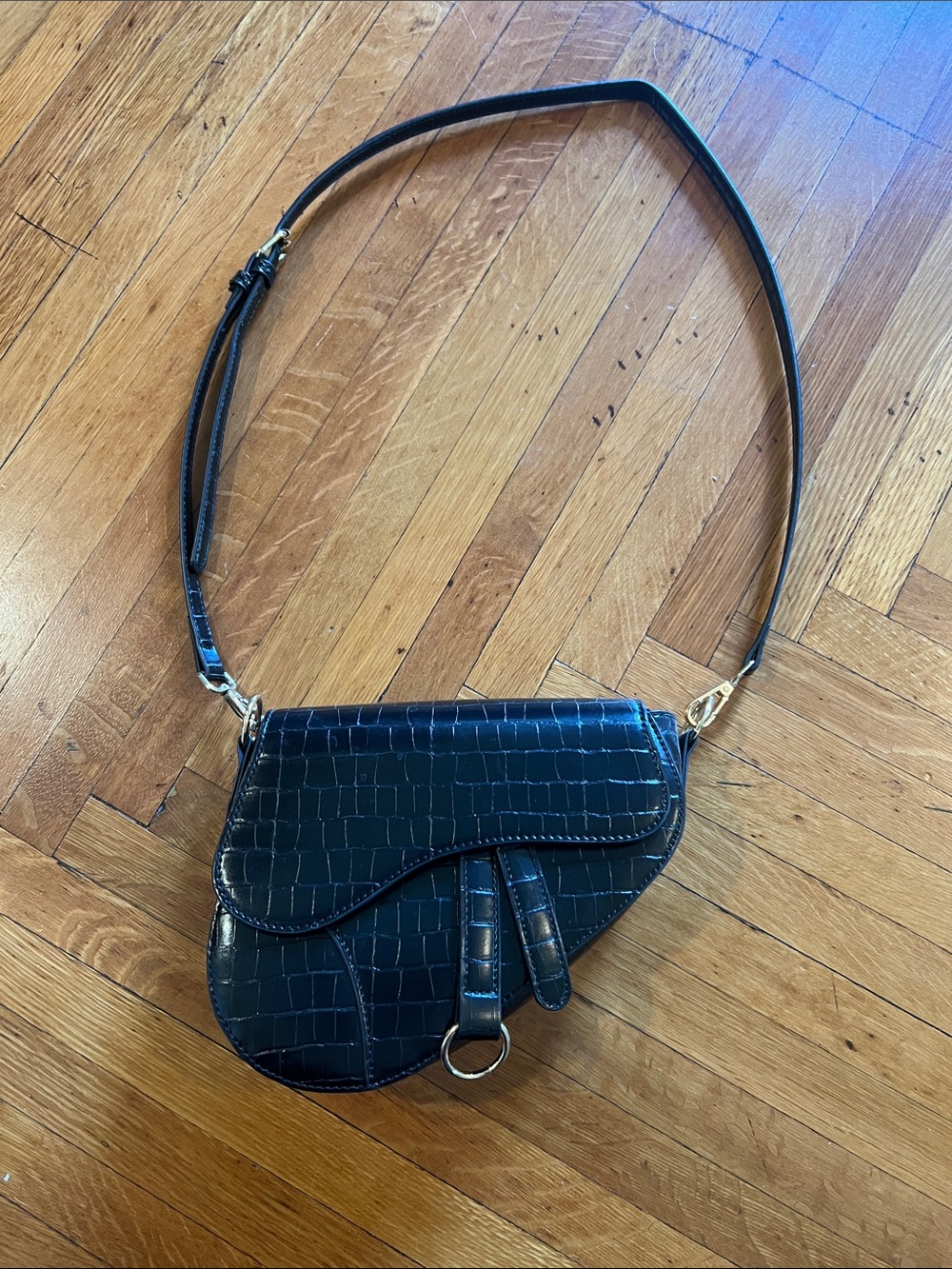 Black Saddle Crossbody Purse